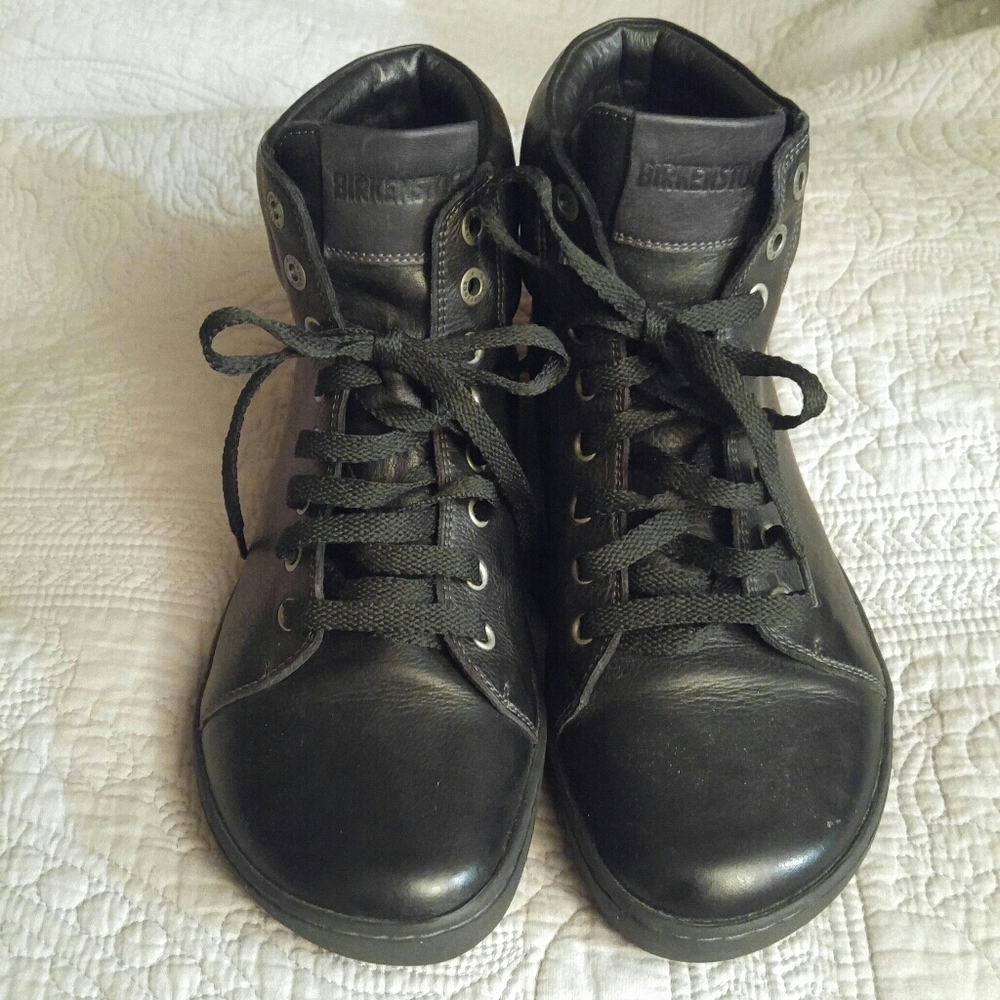 Women's Birkenstock Bartlett sneakers size 7.5 W